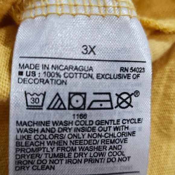 NWT Old Navy Yellow and White Bear '94 Graphic T-Shirt 3X - Picture 2 of 5